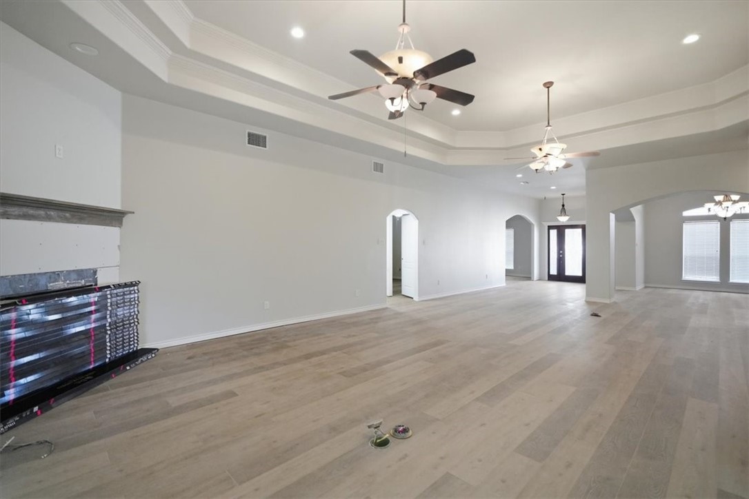 4201 Lake Apache Dr Property Photo 8