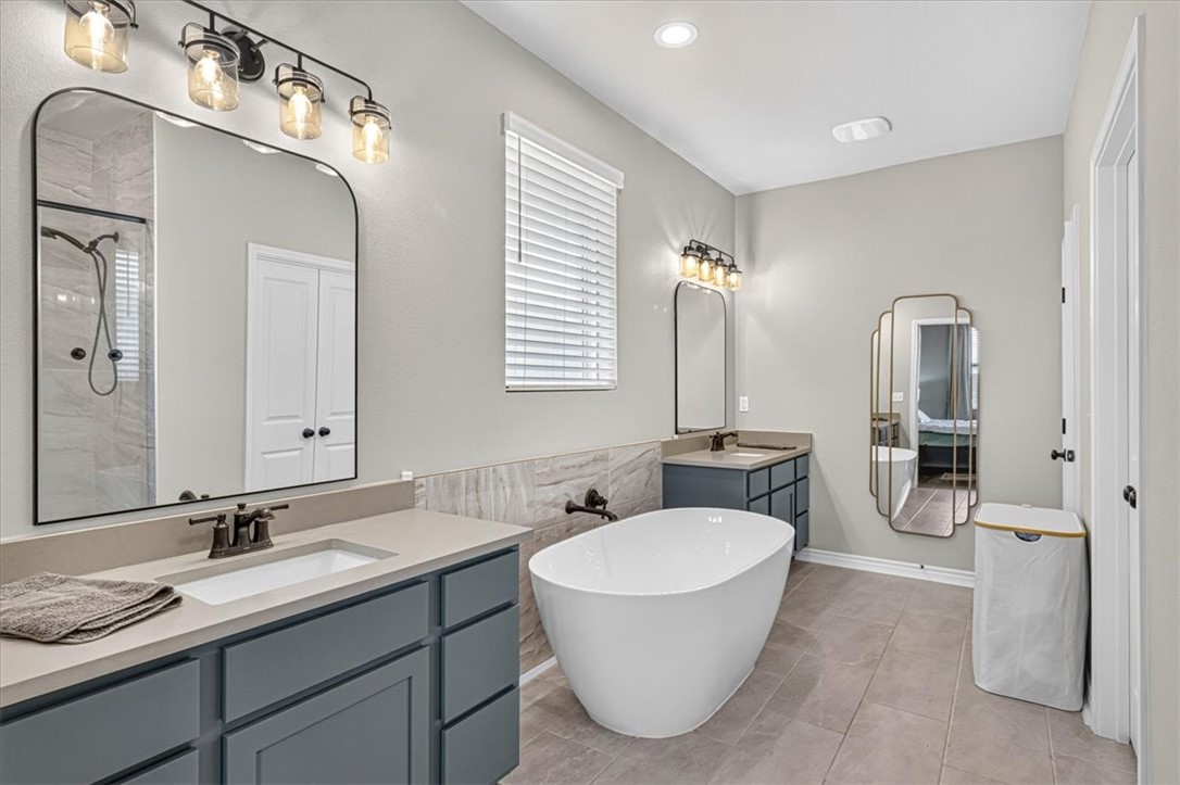 2605 Lannister Property Photo 32