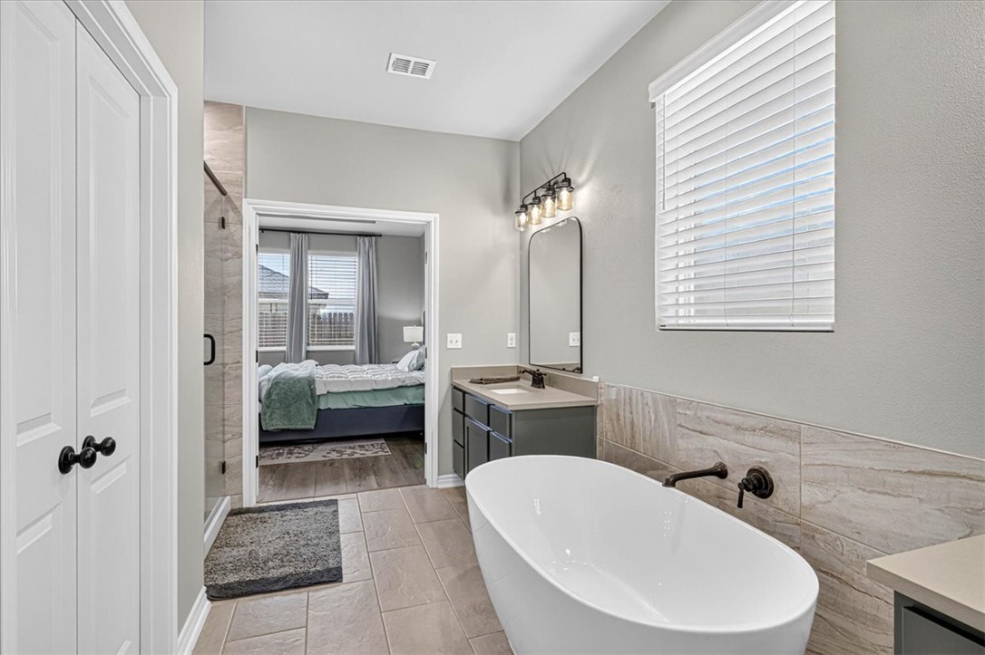 2605 Lannister Property Photo 33