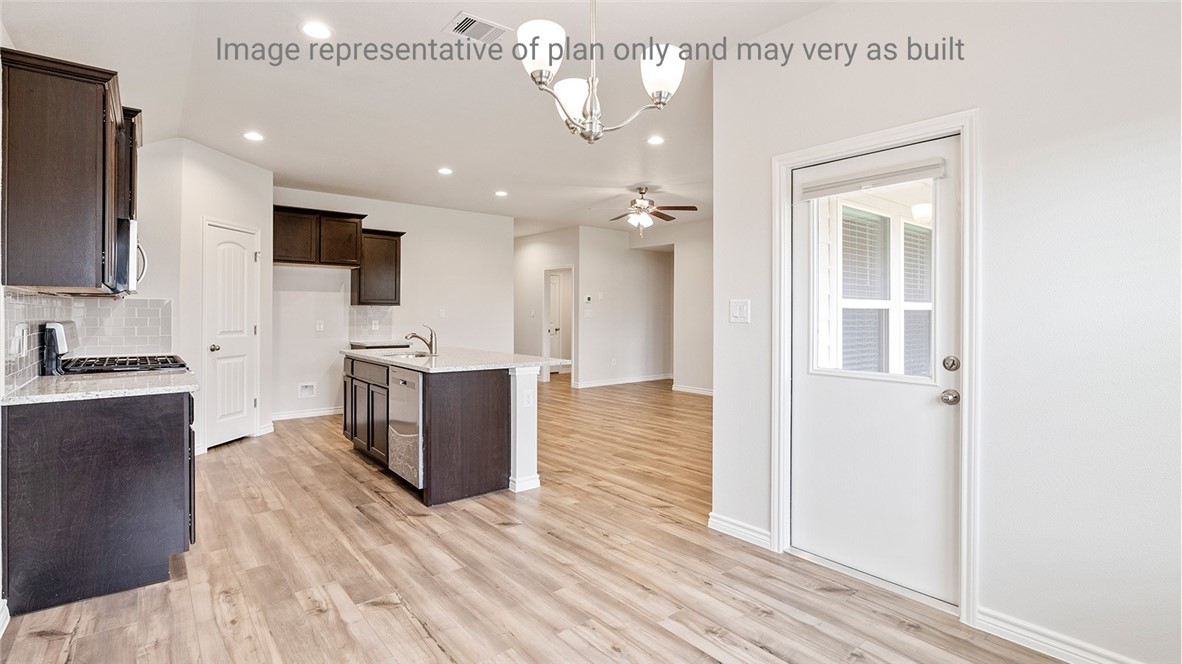 1606 Danish Oak Dr Property Photo 7
