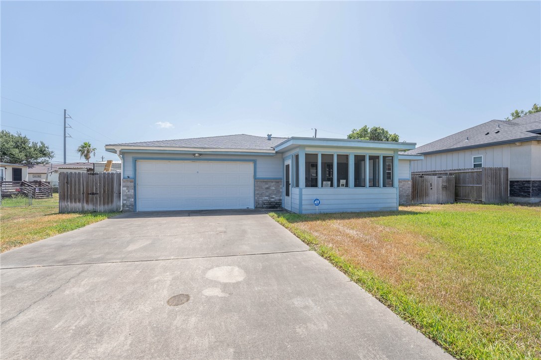 2309 Ollie St Property Photo 2