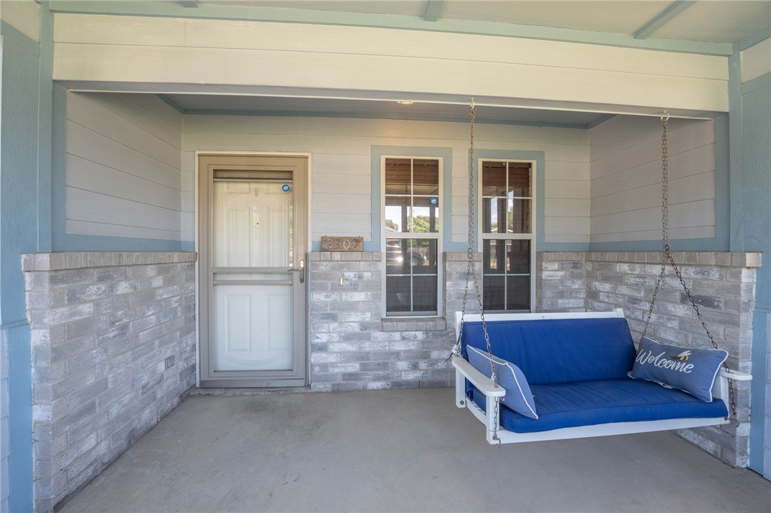 2309 Ollie St Property Photo 3