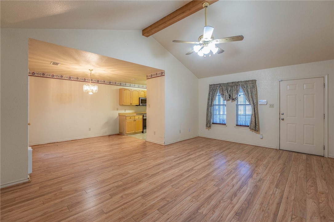 2309 Ollie St Property Photo 7