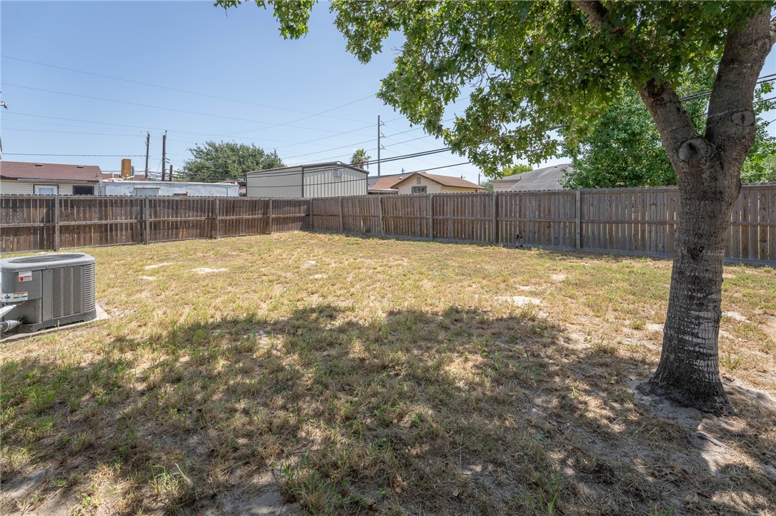 2309 Ollie St Property Photo 21