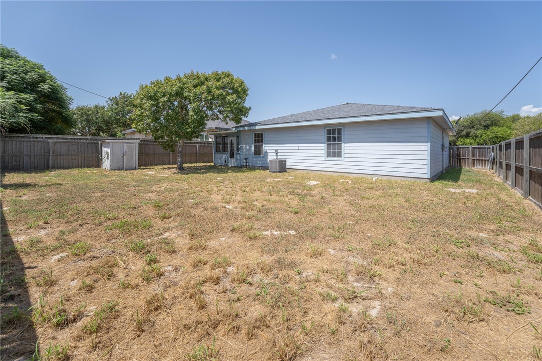 2309 Ollie St Property Photo 22