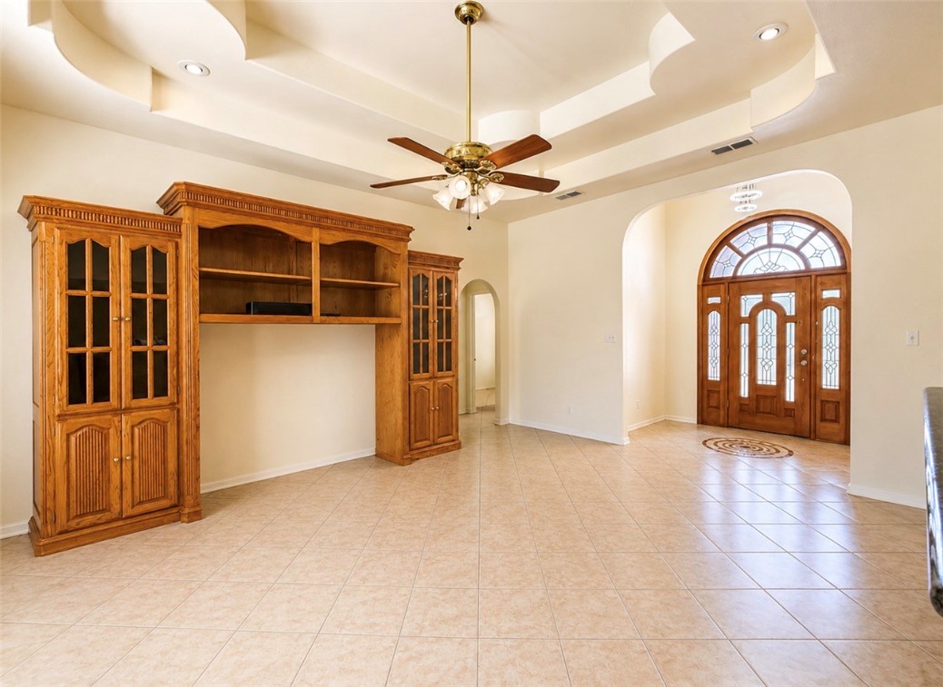 1245 Carlos Property Photo 4