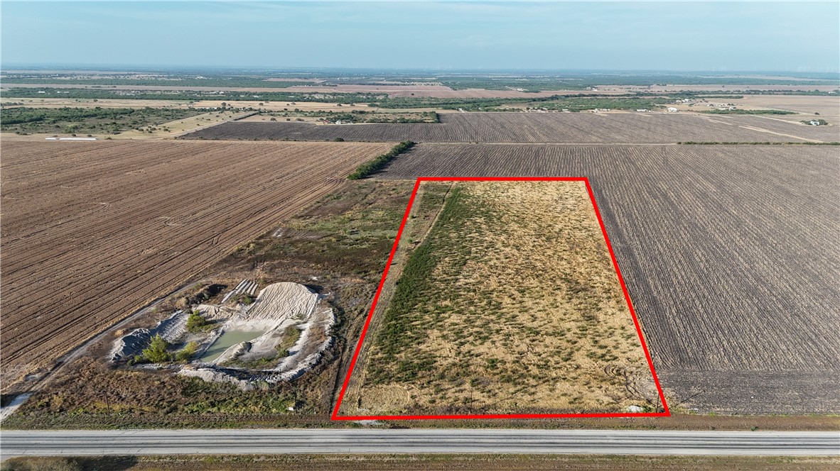 E Fm 624 Property Photo 2