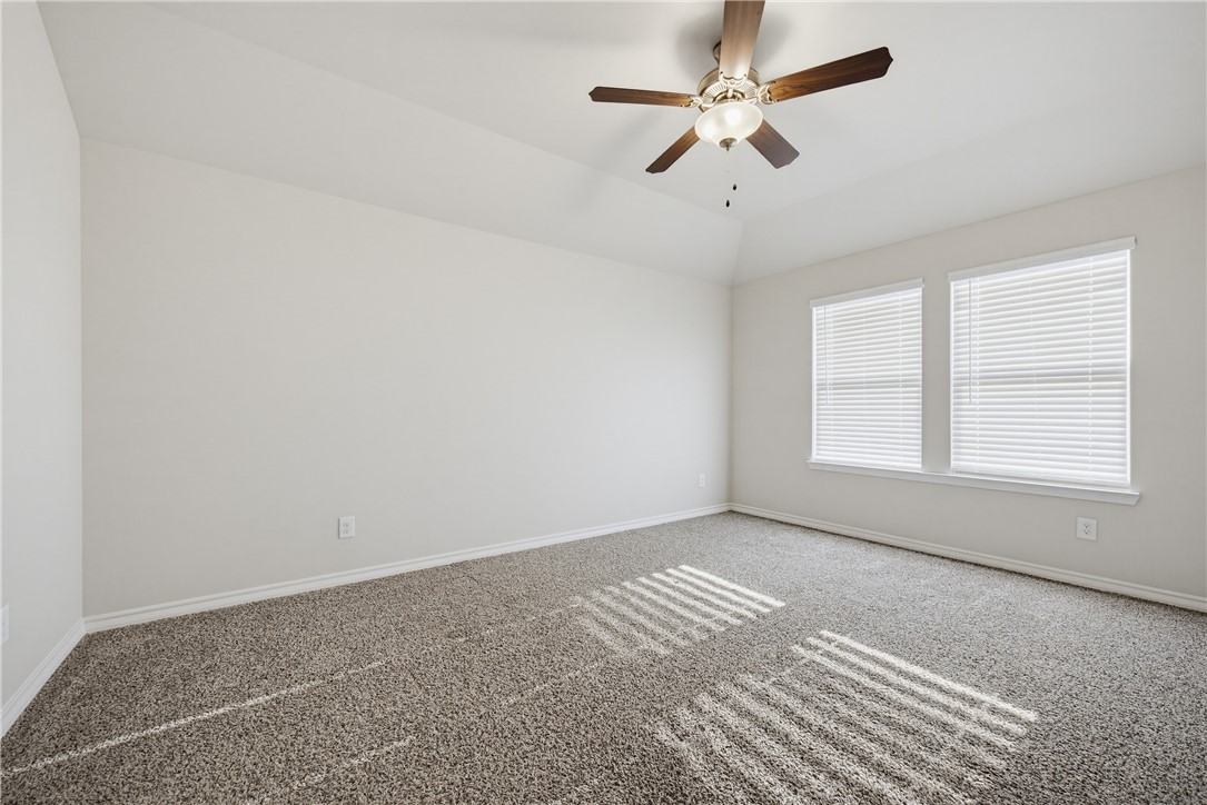 208 Oxford Property Photo 12