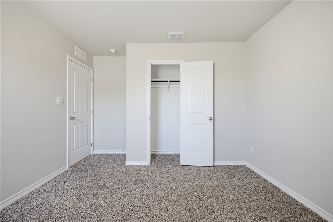 208 Oxford Property Photo 21