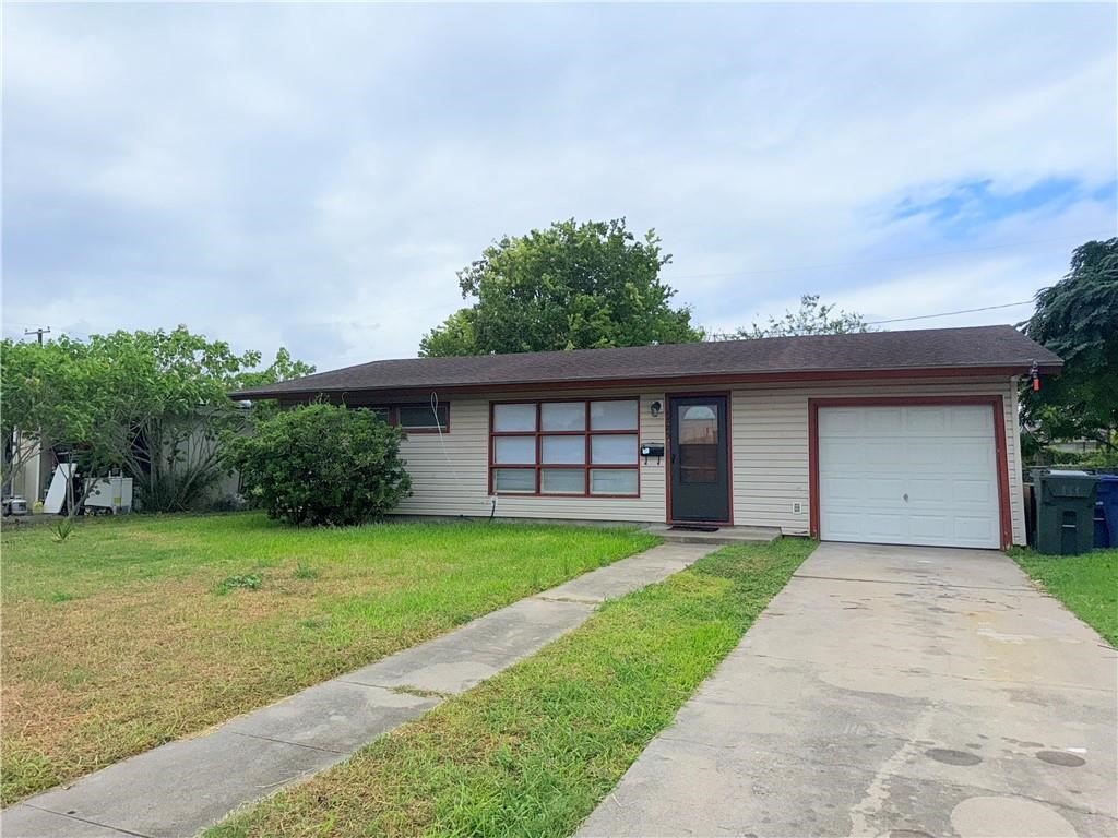 4725 Wynona Dr Property Photo 3