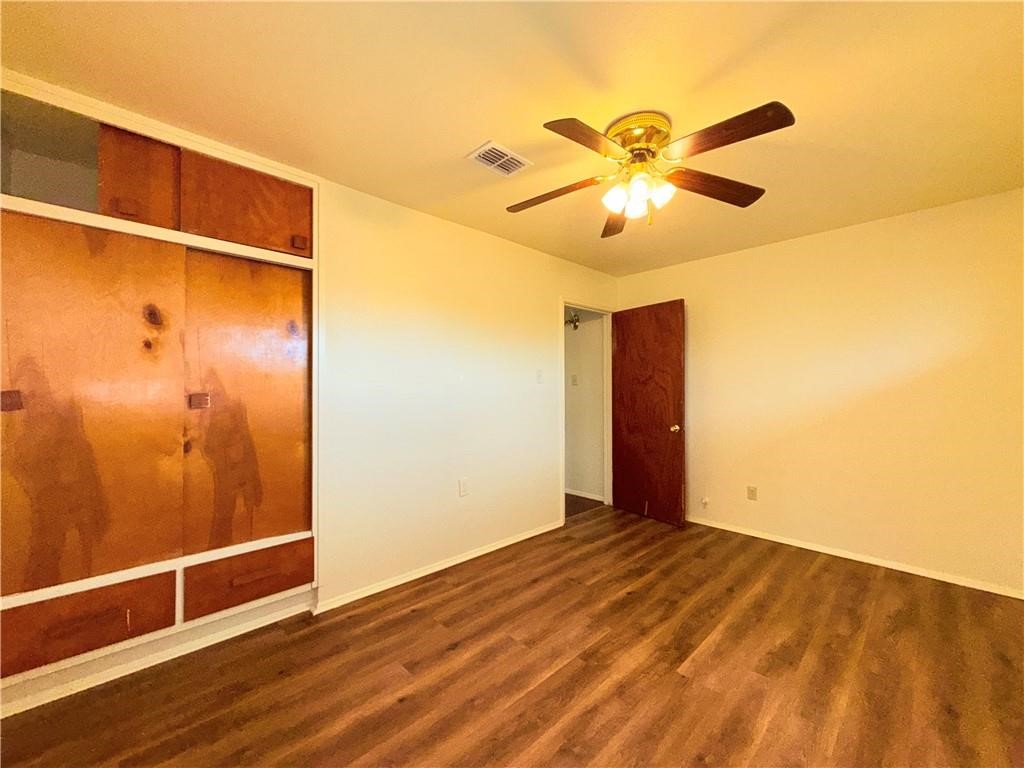 4725 Wynona Dr Property Photo 20