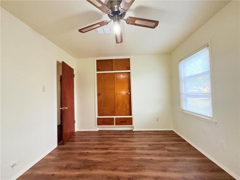 4725 Wynona Dr Property Photo 23