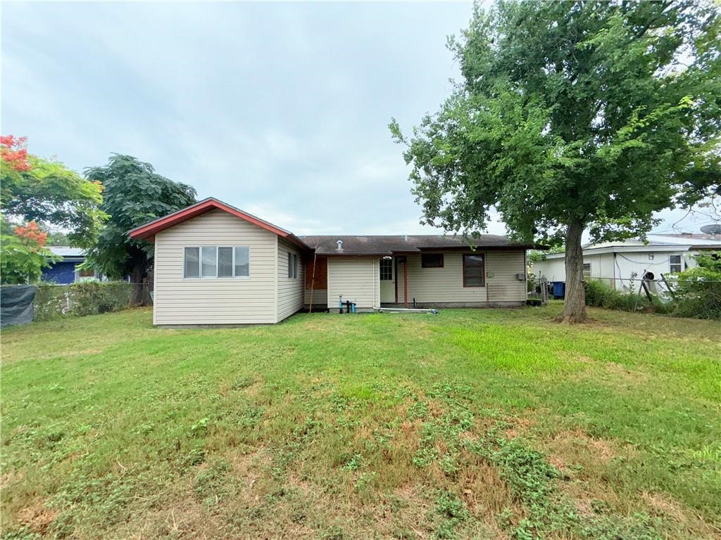 4725 Wynona Dr Property Photo 30