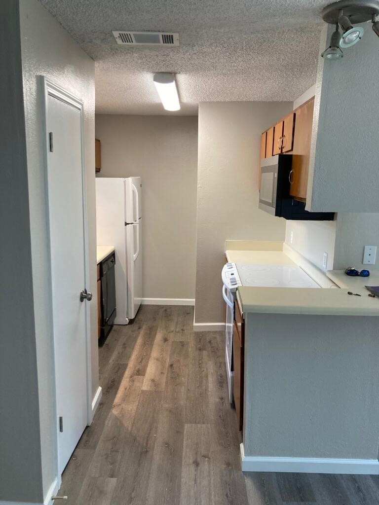 209 Forest Hills 228 Property Photo 8