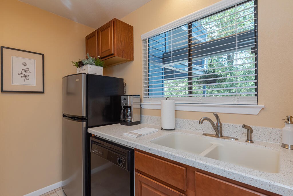 209 Forest Hills 233 Property Photo 13