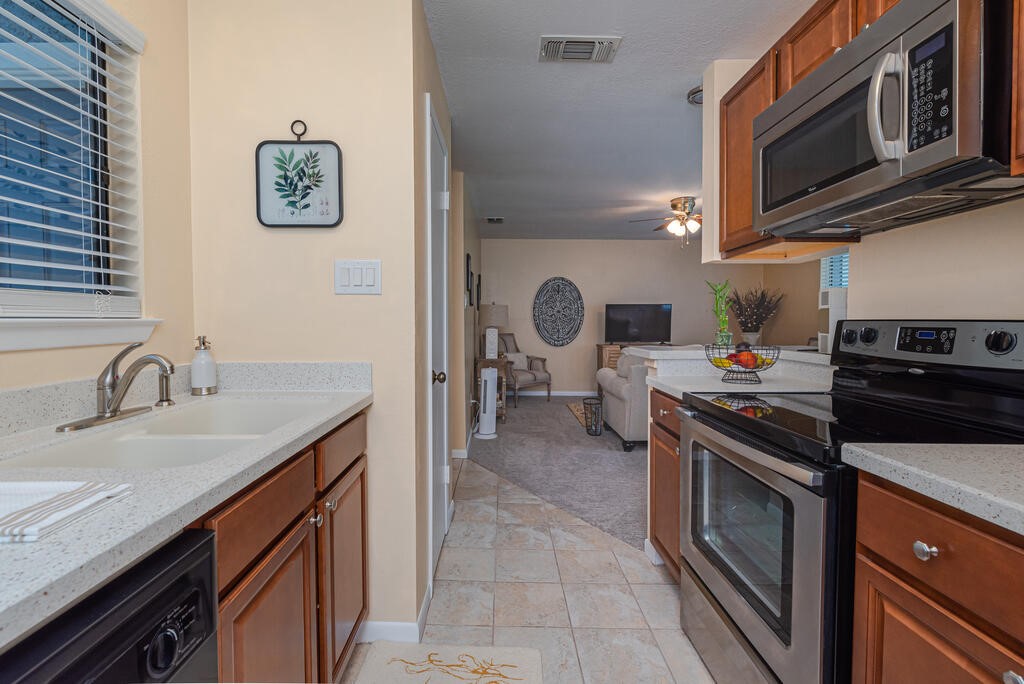 209 Forest Hills 233 Property Photo 14