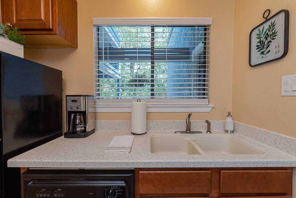 209 Forest Hills 233 Property Photo 15