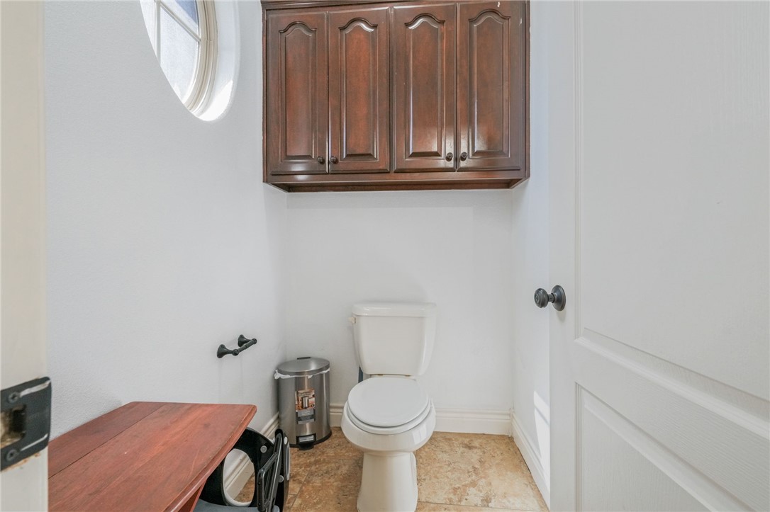 1502 Westridge Blvd Property Photo 21