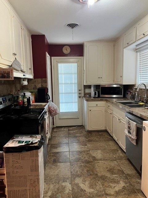 3725 Pope Dr Property Photo 4