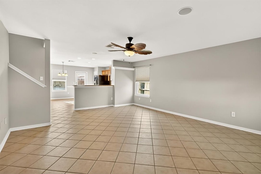 2110 Encino Dr Property Photo 5