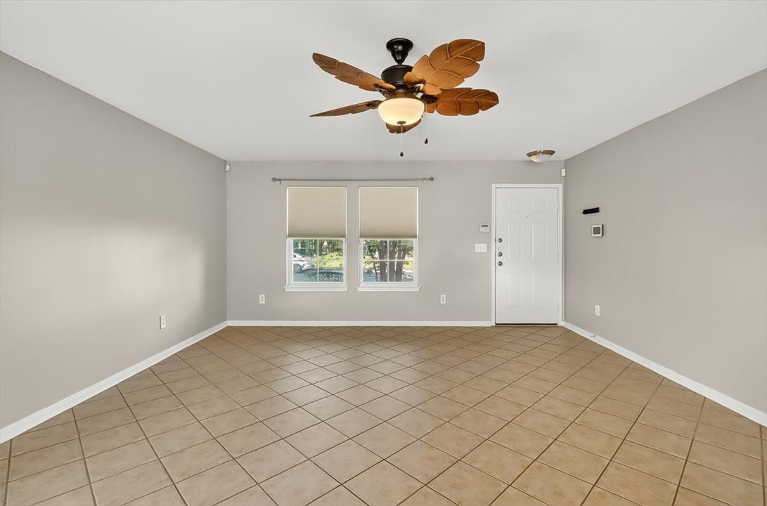 2110 Encino Dr Property Photo 6