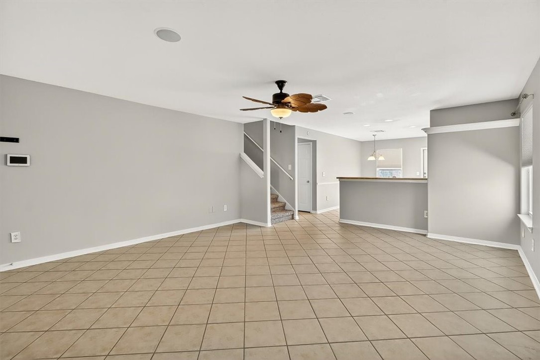 2110 Encino Dr Property Photo 8