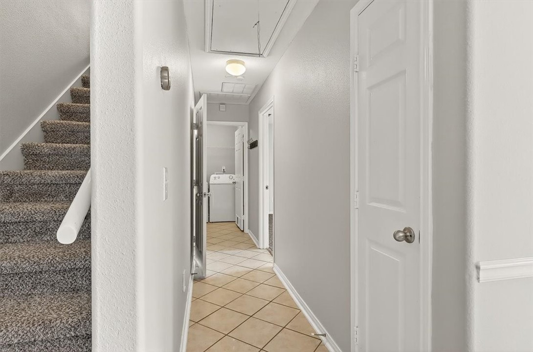 2110 Encino Dr Property Photo 15