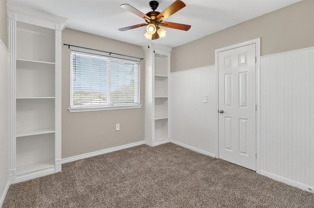 2110 Encino Dr Property Photo 27