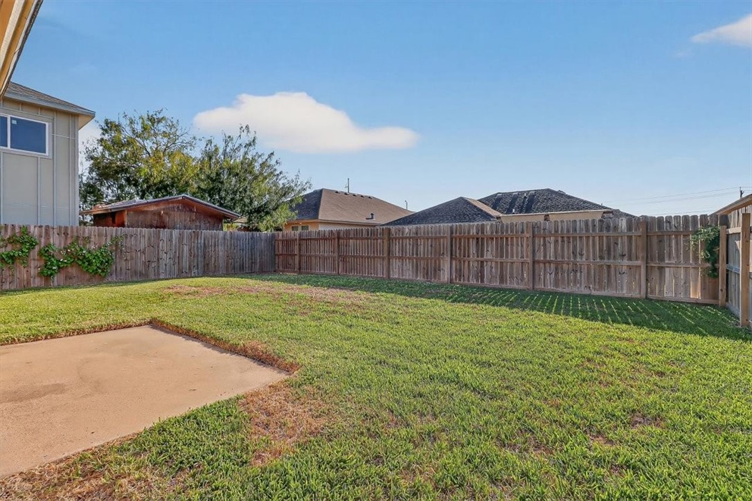 2110 Encino Dr Property Photo 37