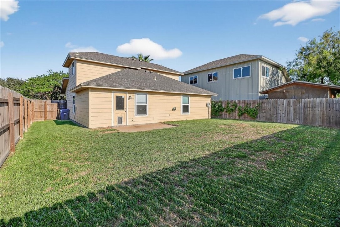 2110 Encino Dr Property Photo 38