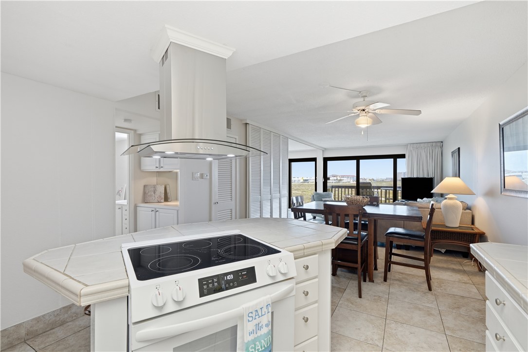 15340 Leeward Dr 303 Property Photo 8