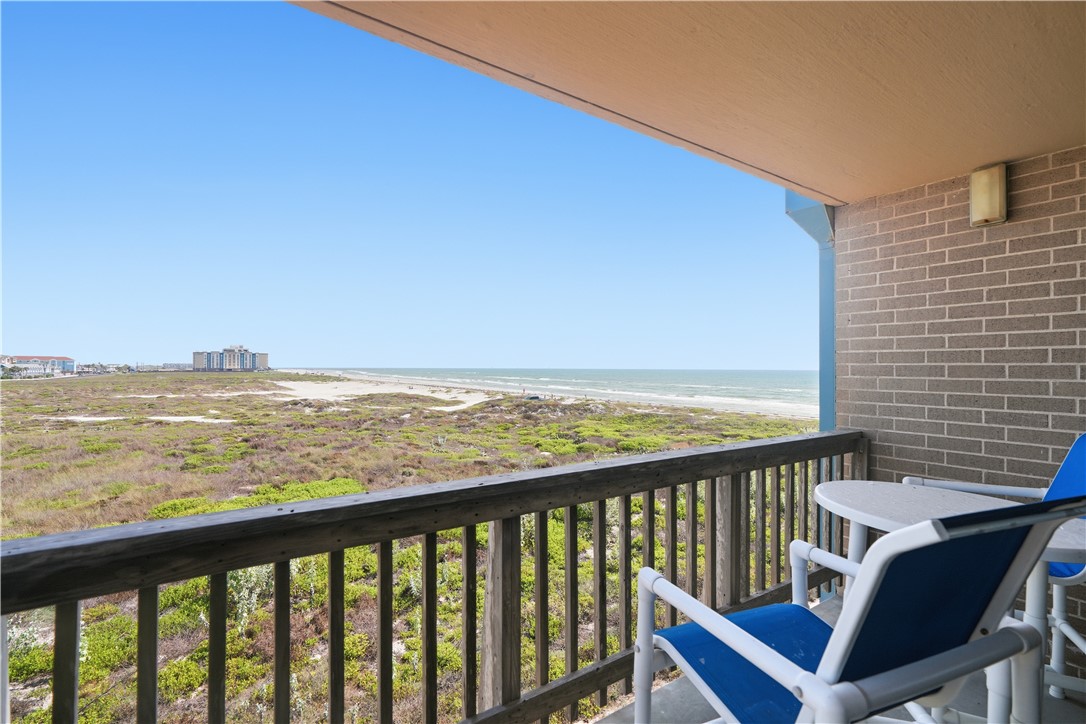 15340 Leeward Dr 303 Property Photo 21
