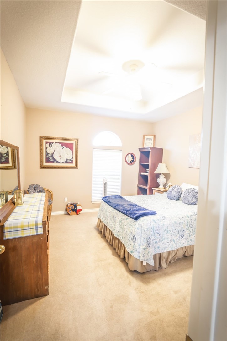 13938 Flintlock Dr Property Photo 15