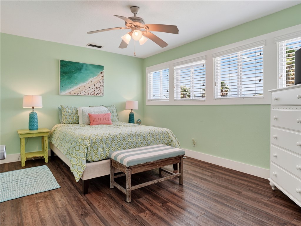 20 Flamingo Property Photo 18