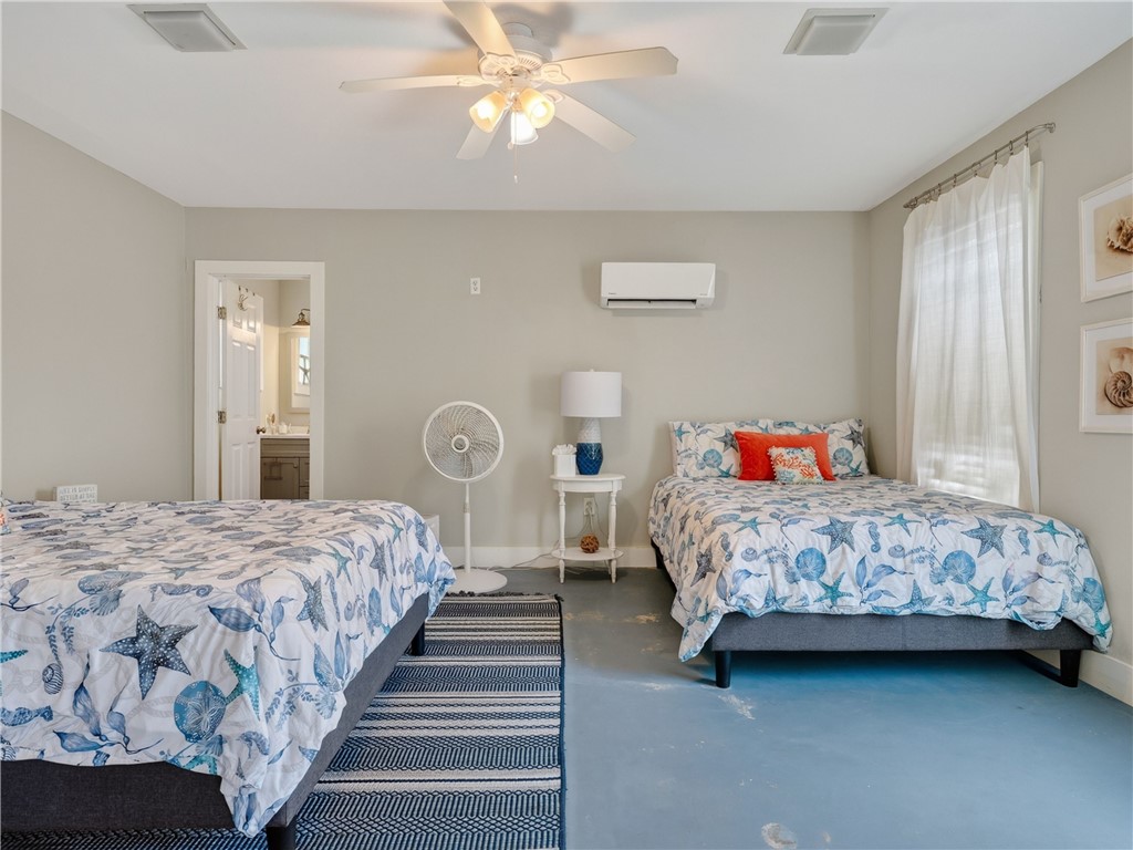 20 Flamingo Property Photo 25