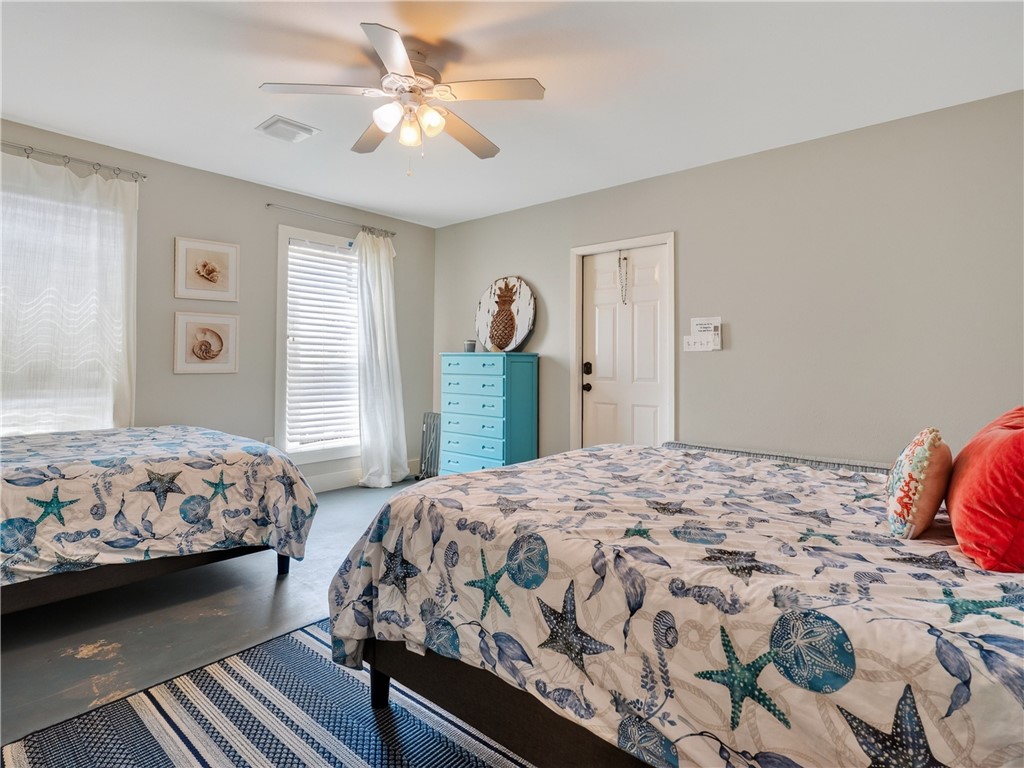 20 Flamingo Property Photo 26