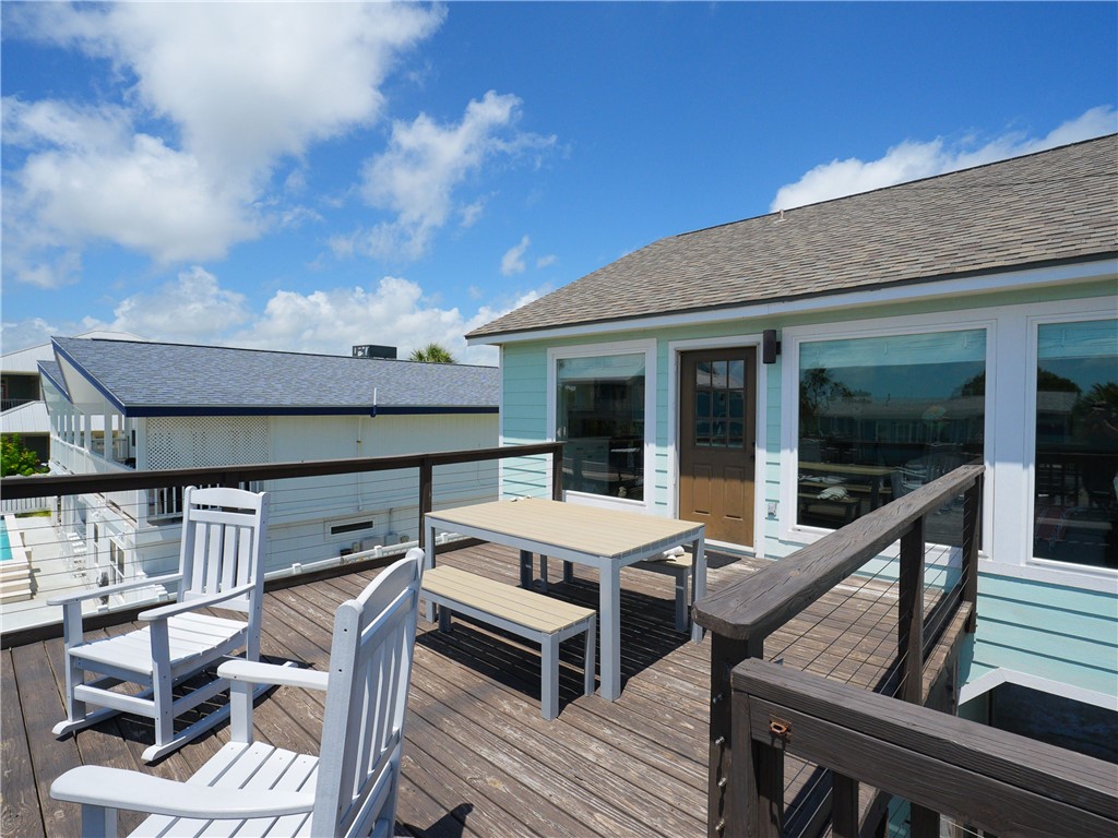 20 Flamingo Property Photo 30