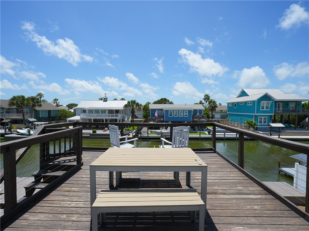 20 Flamingo Property Photo 31
