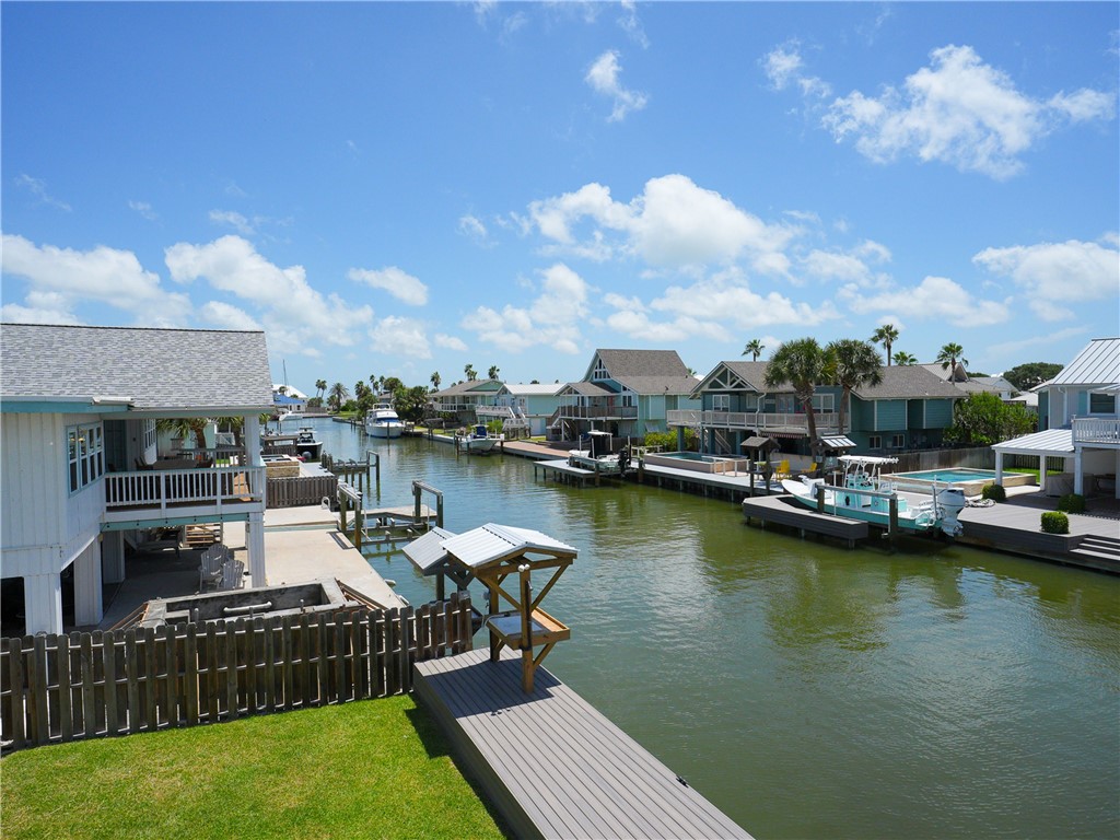 20 Flamingo Property Photo 33