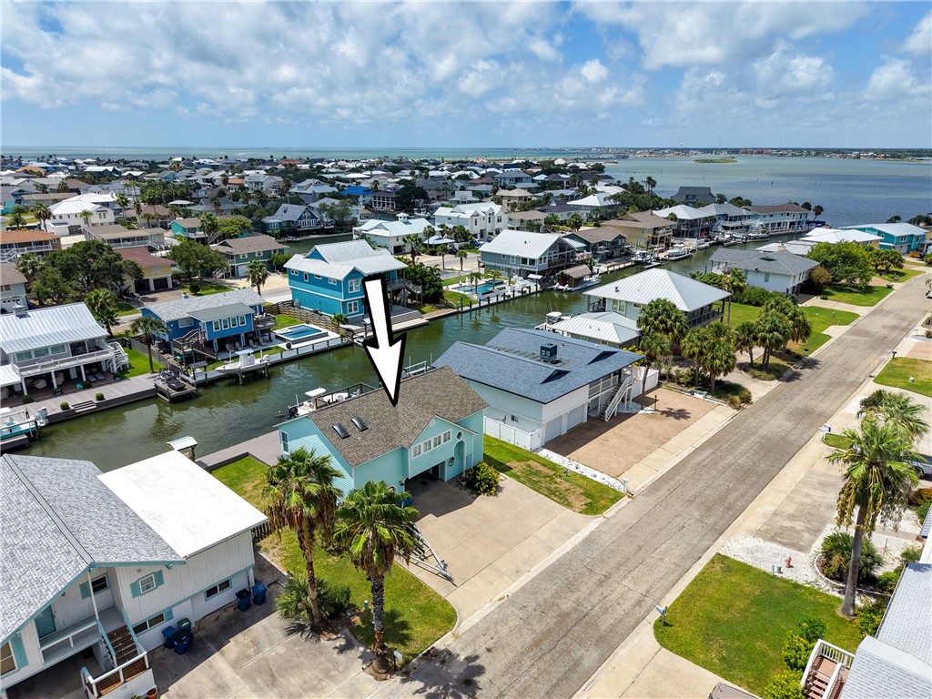 20 Flamingo Property Photo 43