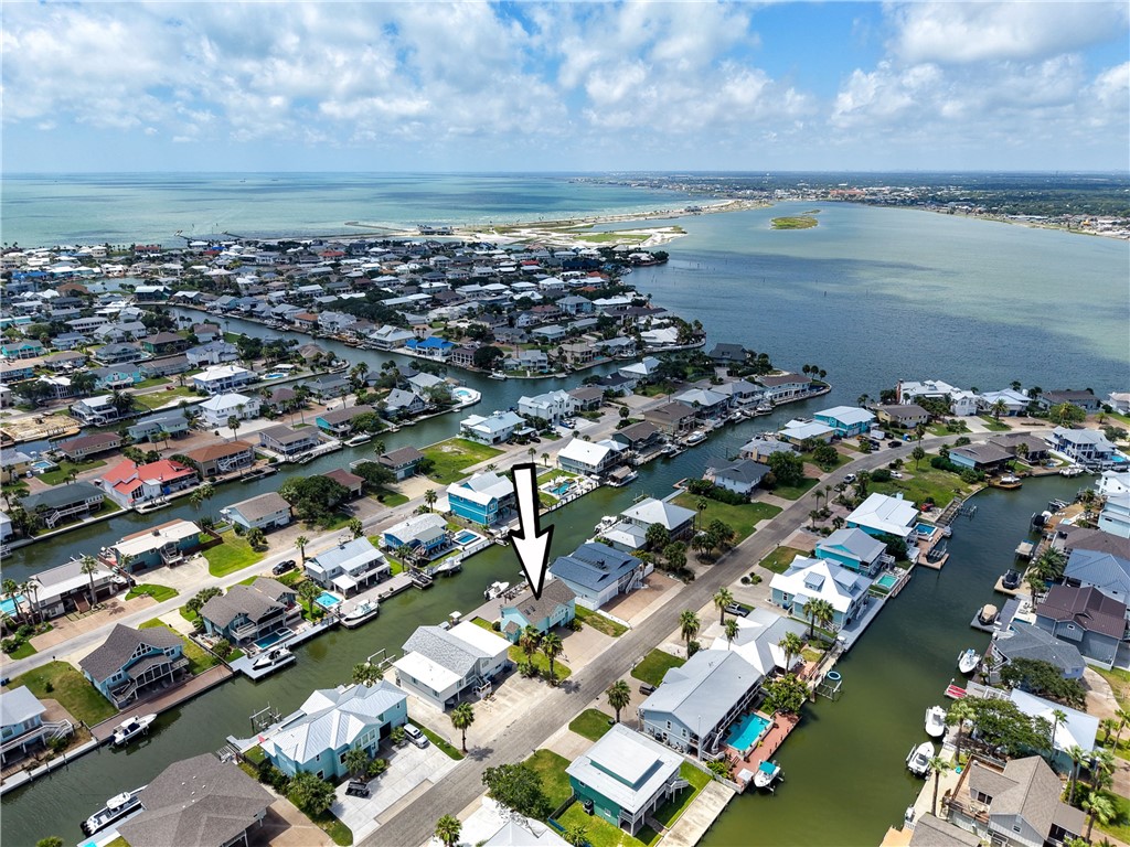 20 Flamingo Property Photo 46