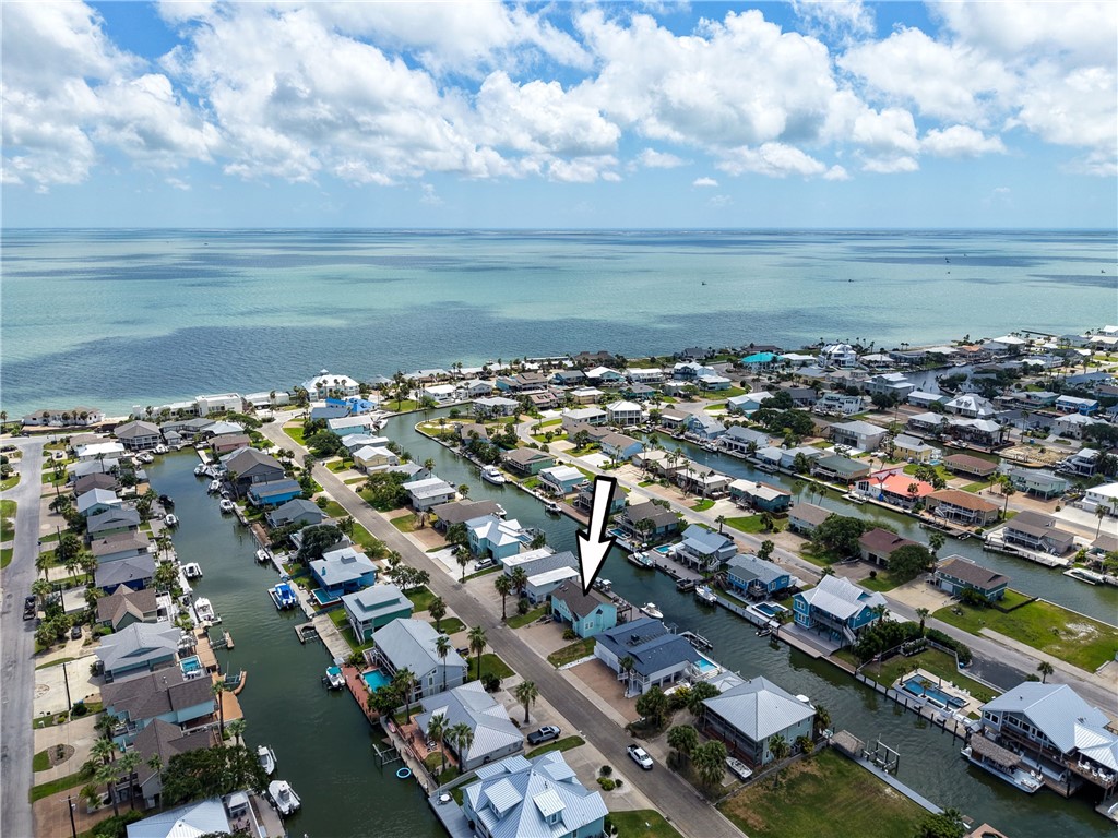 20 Flamingo Property Photo 48