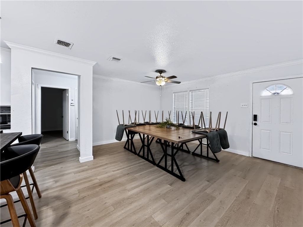 4730 Wynona Dr Property Photo 5