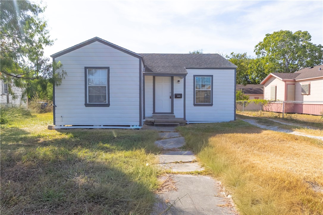 2805 Niagara St Property Photo 1
