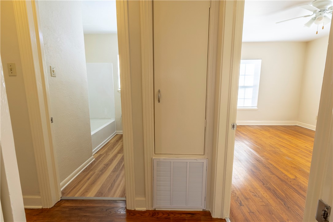2805 Niagara St Property Photo 13