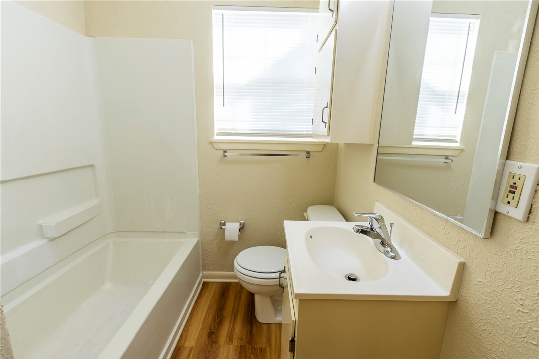 2805 Niagara St Property Photo 17