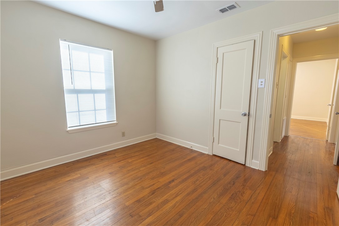 2805 Niagara St Property Photo 19