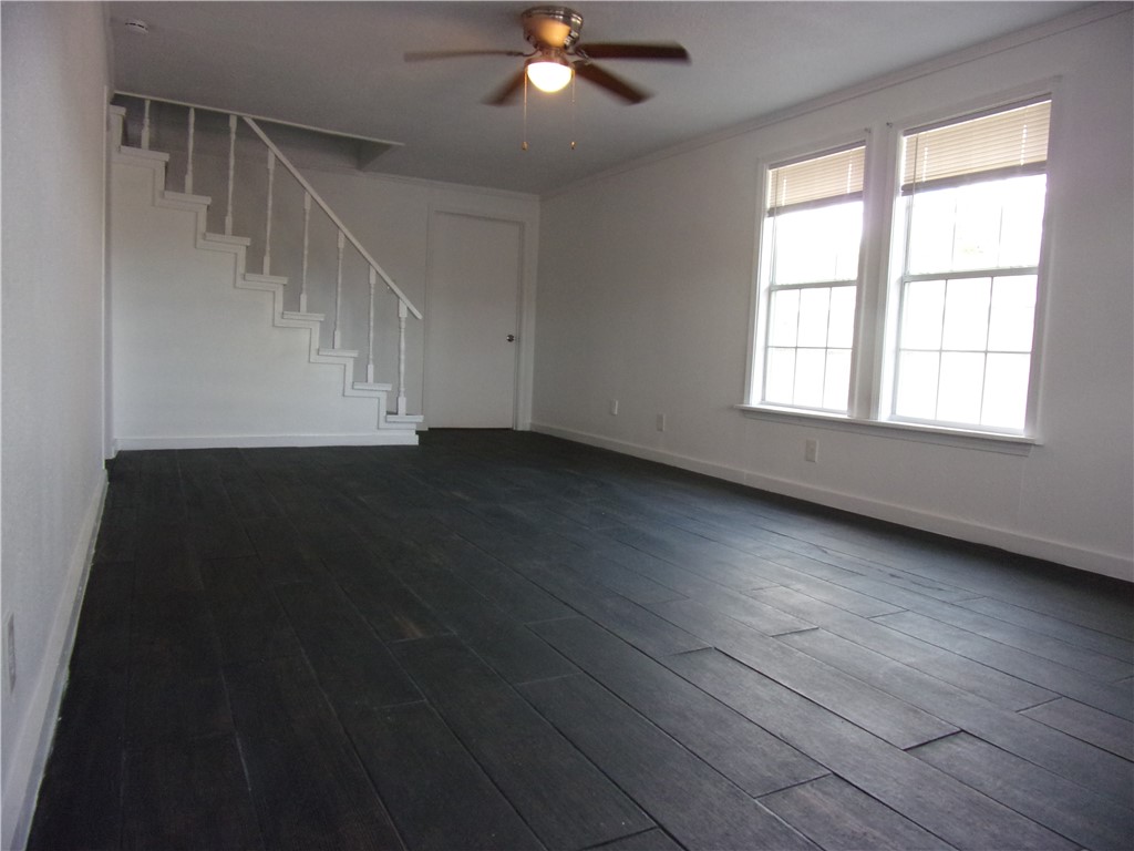 2722 Greenwood Dr Property Photo 6