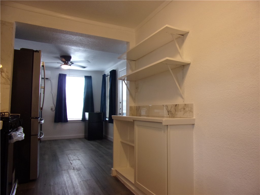 2722 Greenwood Dr Property Photo 18