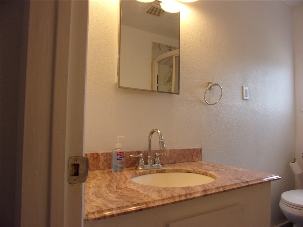 2722 Greenwood Dr Property Photo 54
